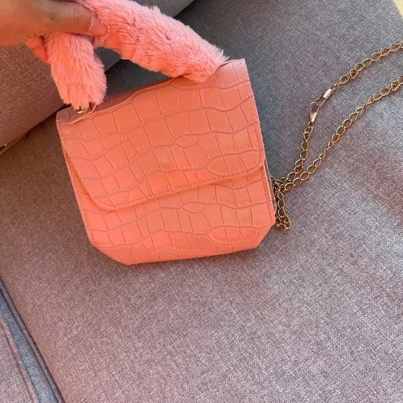 Croc Embossed Flap Satchel Bag - Picture 8 of 9